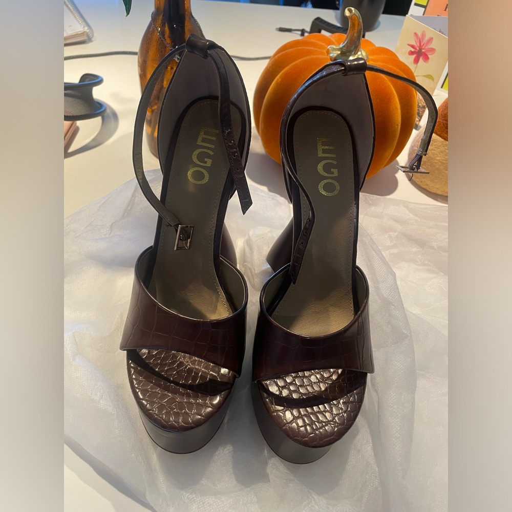 Brown heel sandals from Ego super cute hardly worn